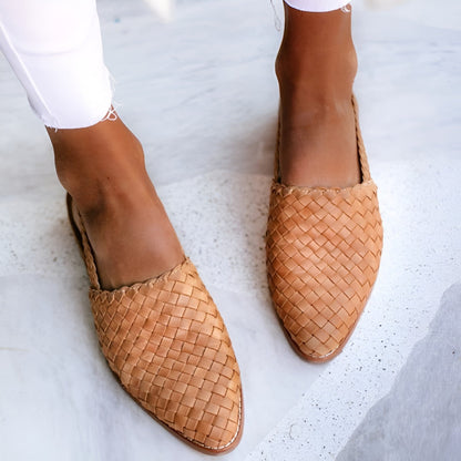 Whisper - Elegantes sandalias de piel trenzadas para mujer