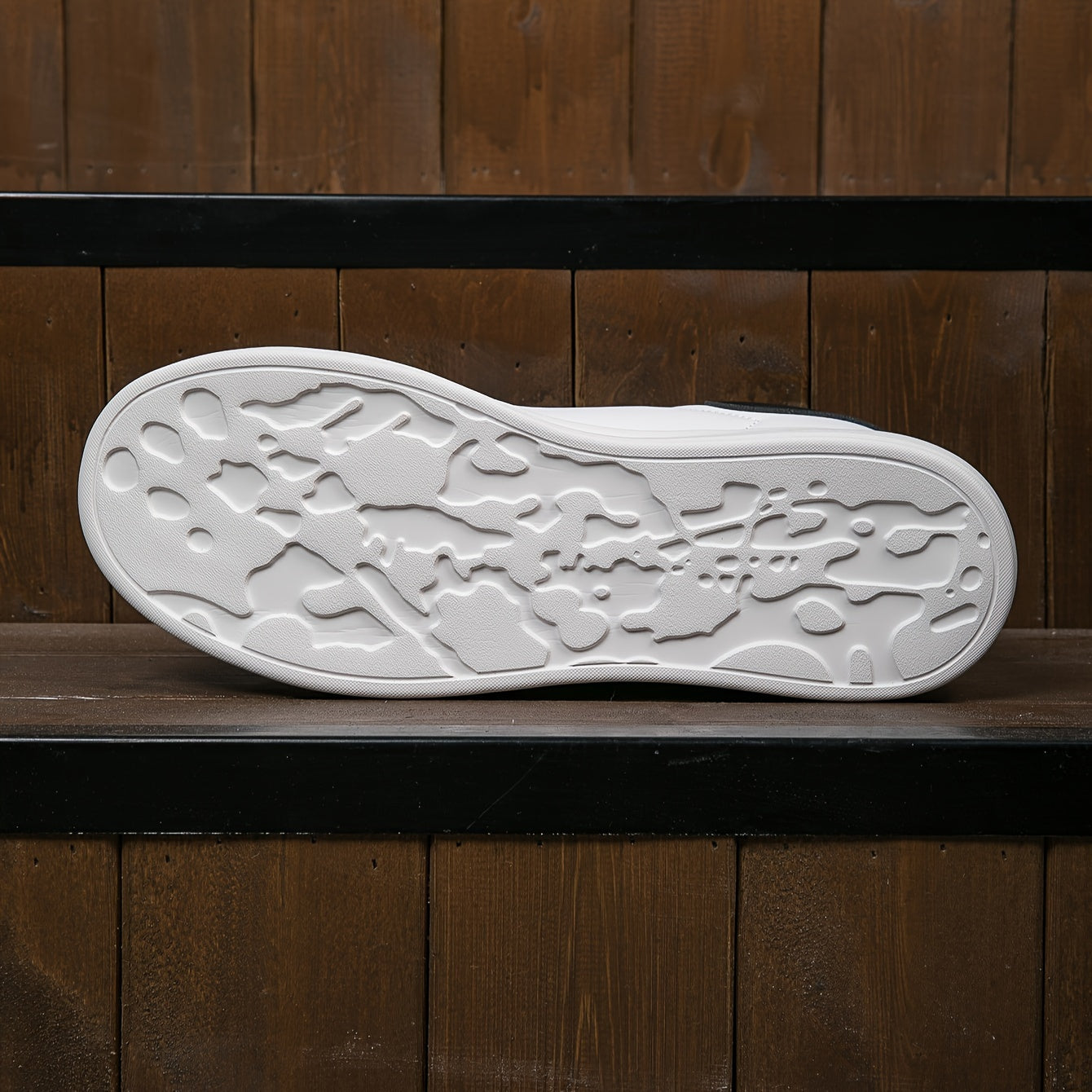 Romy - Zapatillas de piel blanca con un aspecto limpio