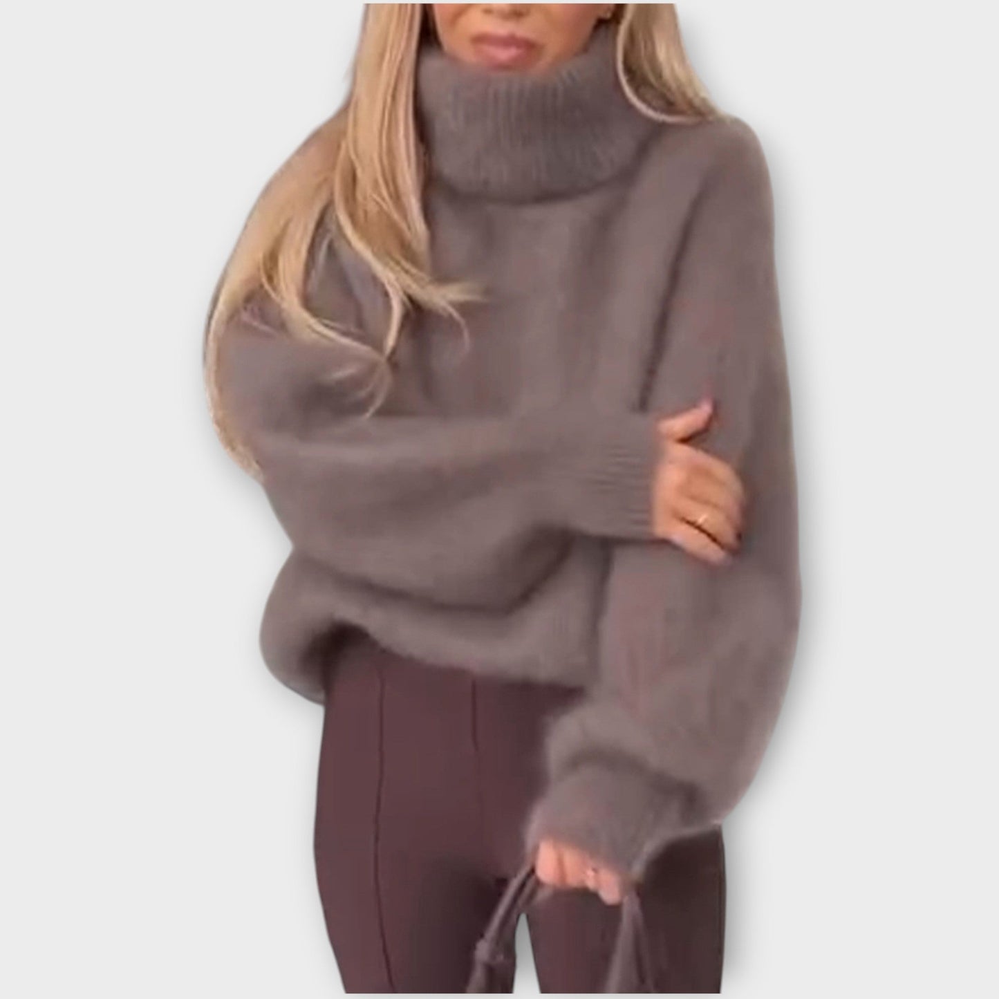 Suéter Oversize con Cuello Alto