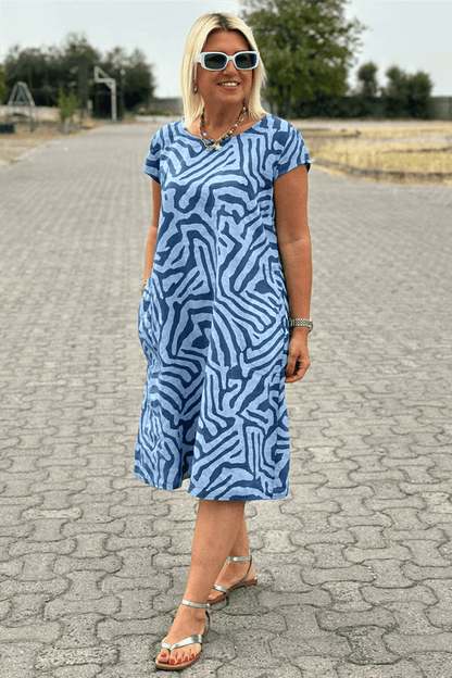 Nelia - Vestido de estampado de cebra con cuello redondo