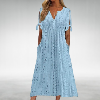 NATALIE – VESTIDO DE VERANO AZUL CLARO CON OJAL