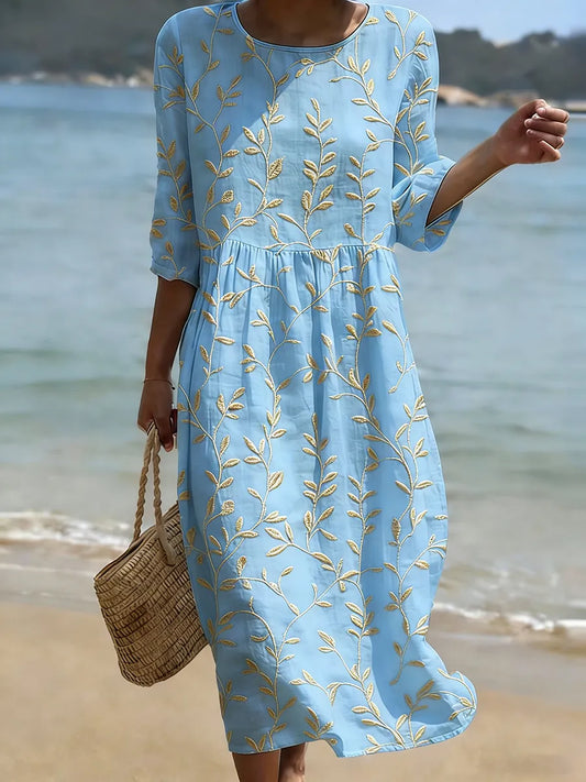 Vestido casual de mujer con estampado floral.