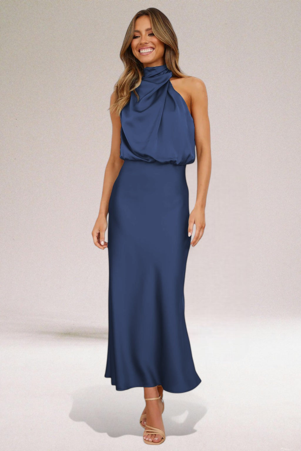 Élodie - Vestido de satén glamuroso con cuello halter.
