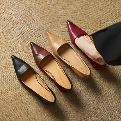 Rhea - Elegantes zapatos de cuero con punta afilada para mujer
