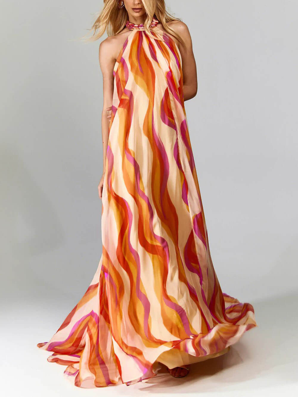 Marlyn - Vestido Maxi Sin Espalda con Cuello Halter