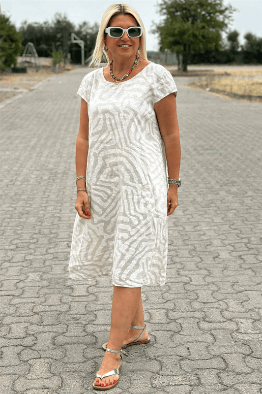 Nelia - Vestido de estampado de cebra con cuello redondo