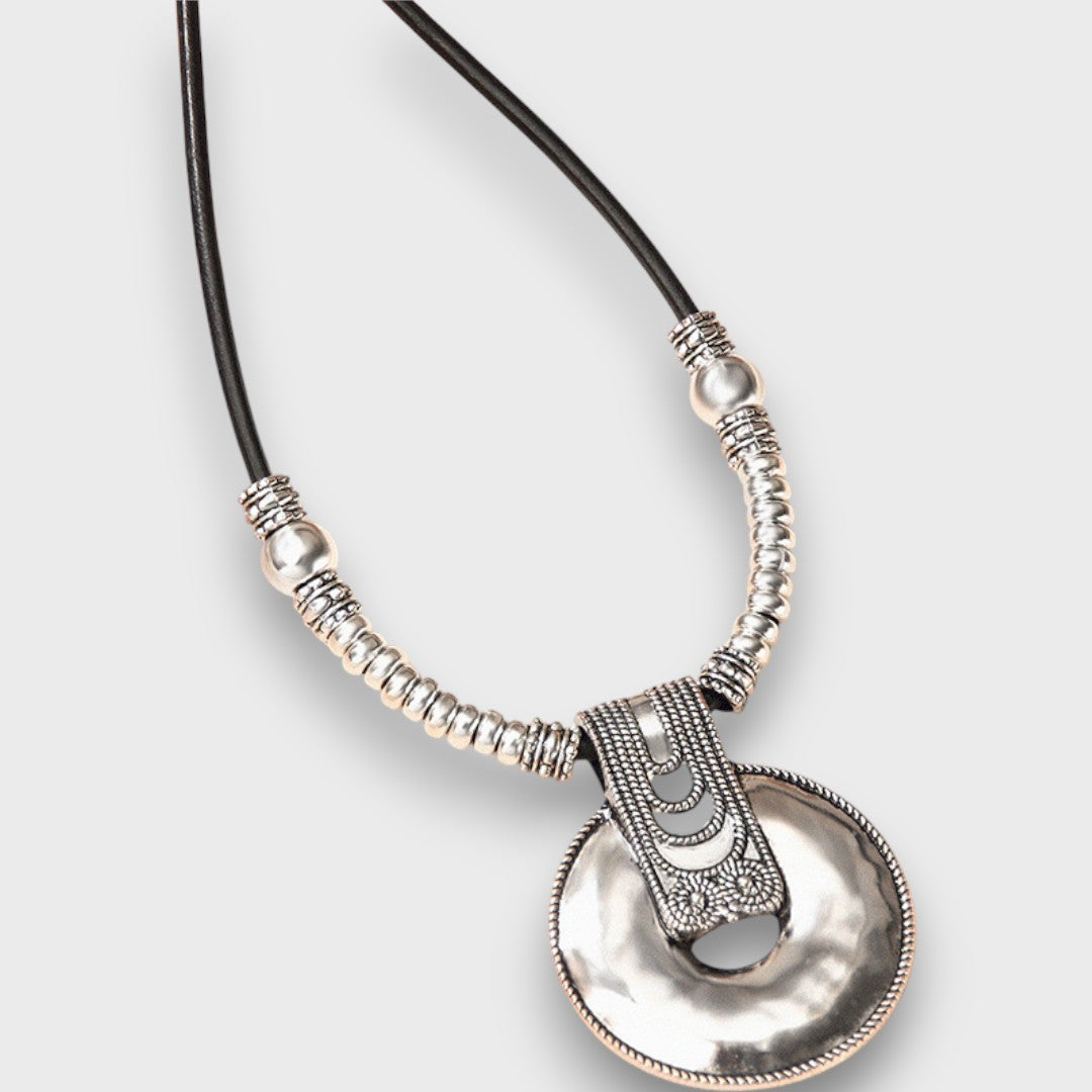 Selena – Collar Boho Vintage con colgante en forma de anillo