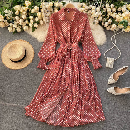 Vestido Plisado de Chifón con Lunares