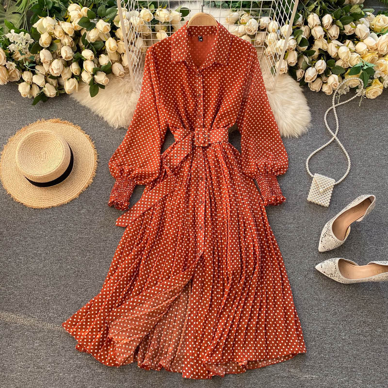 Vestido Plisado de Chiffon con Lunares
