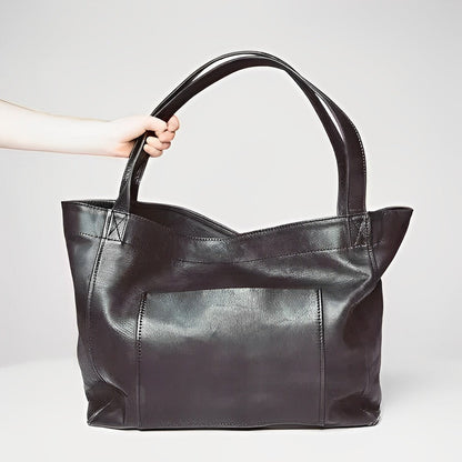Brynfrid | Bolso Clásico con Amplio Espacio