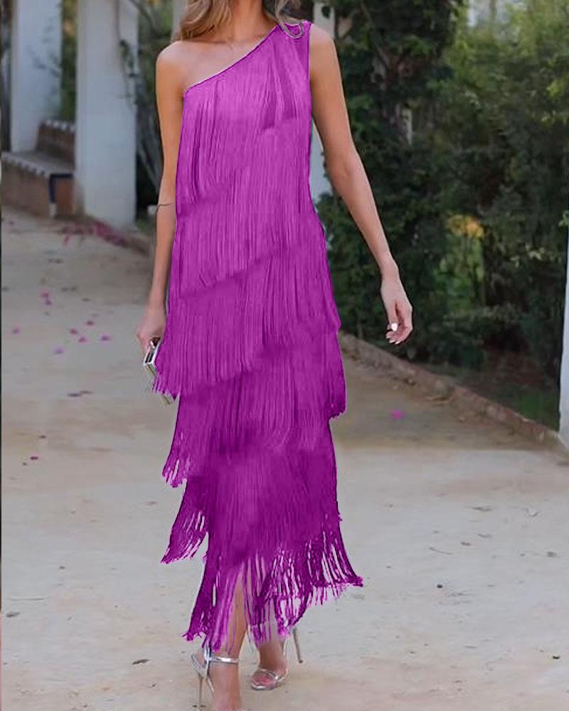 Vestido elegante de flecos Maya con hombros al descubierto