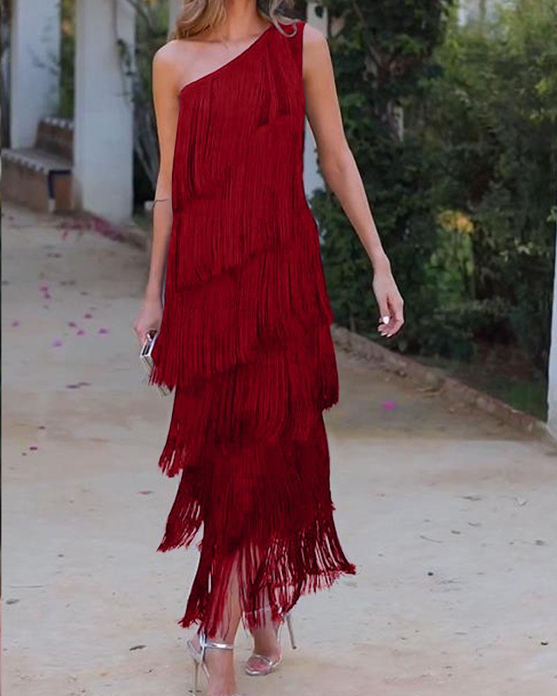 Vestido elegante de flecos Maya con hombros al descubierto
