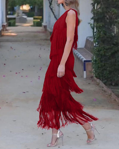 Vestido de flecos elegante Maya con hombros al aire
