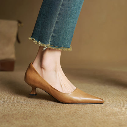 Rhea - Elegantes zapatos de cuero con punta afilada para mujer