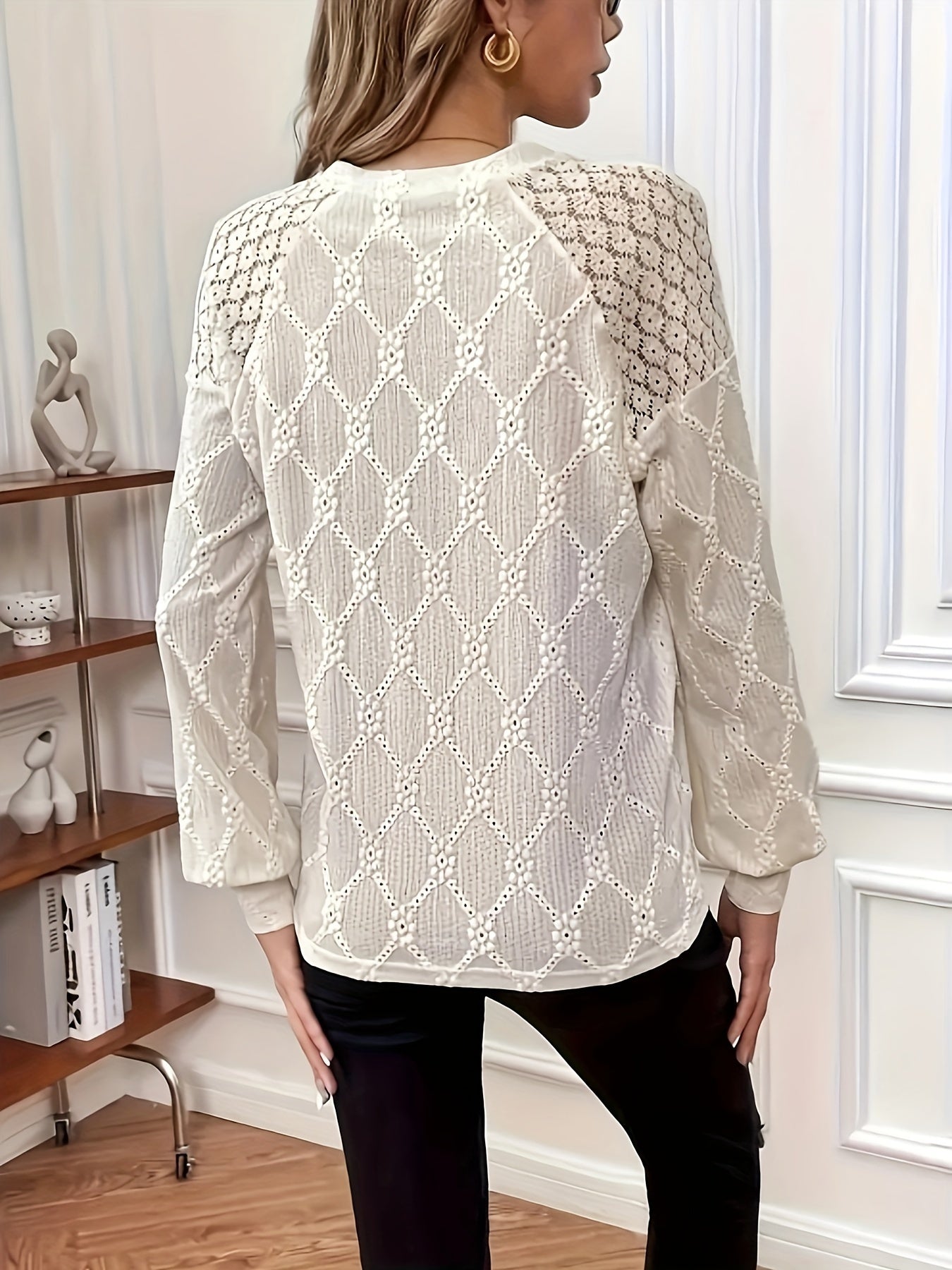 Ivy – Blusa con Detalle de Botones de Ojal