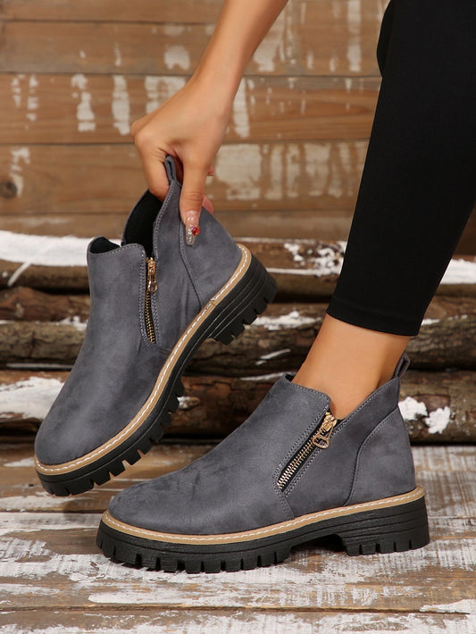 Klara - Botas Urbanas Resistentes