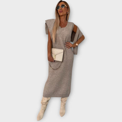 El Conjunto de Suéter y Falda Luxe Knit