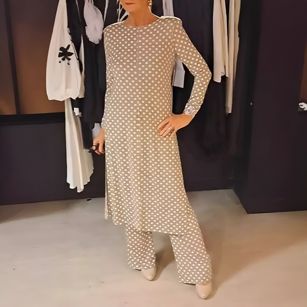Marcella - Conjunto Chic de Lunares