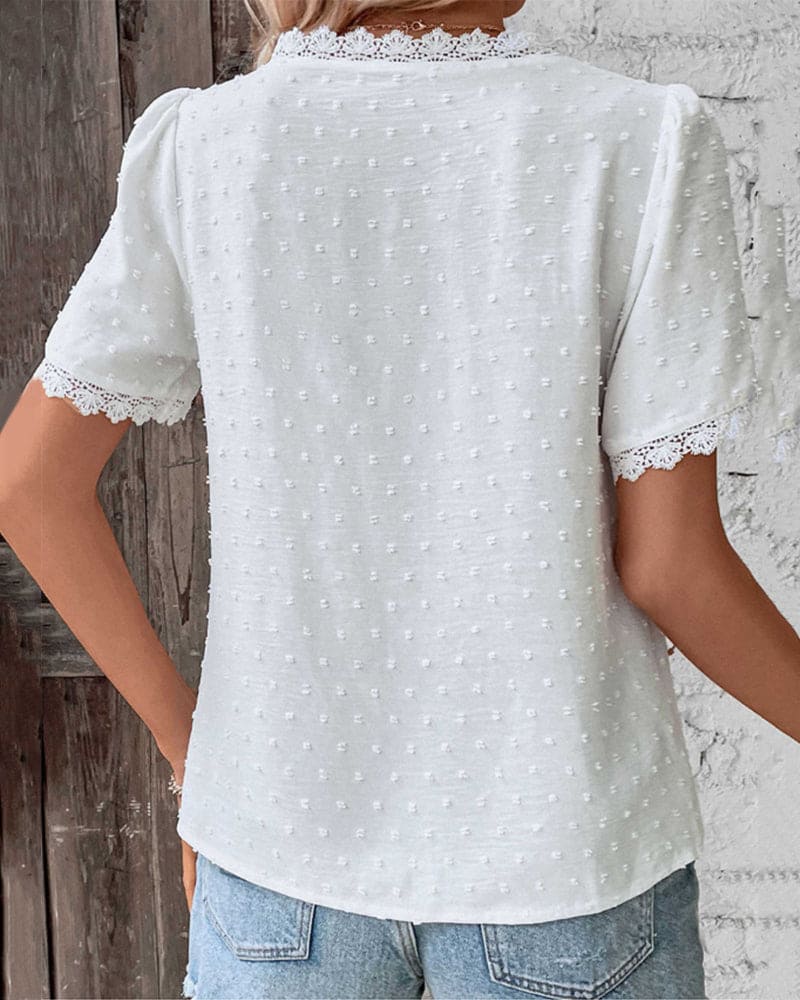 ZOE | Blusa de Encaje con Mangas Cortas y Escote en V