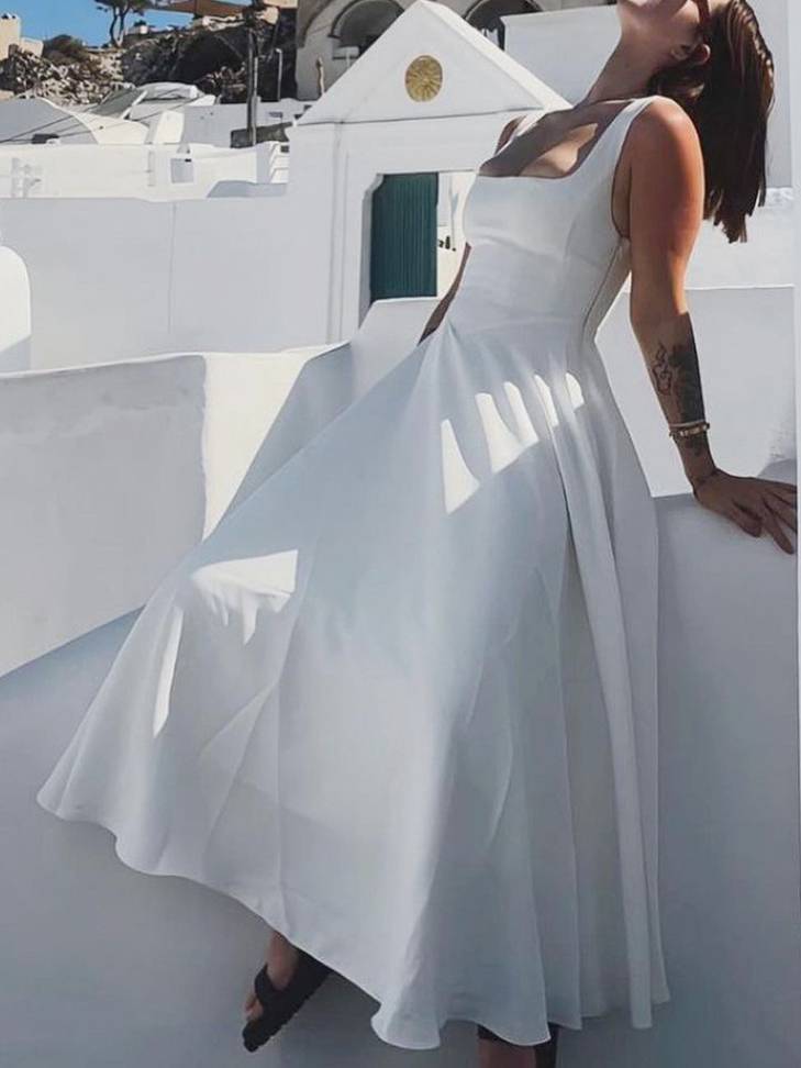 Elara | Vestido Midi de Corte Cuadrado Elegante