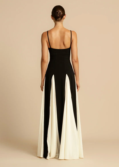 Celia | Vestido Maxi Elegante con Volantes en Contraste