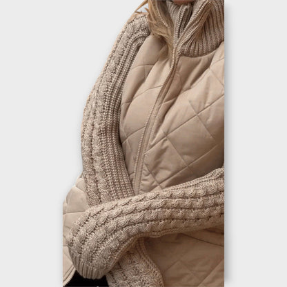 Chaqueta con Detalles de Tricot y Ajuste Moderno