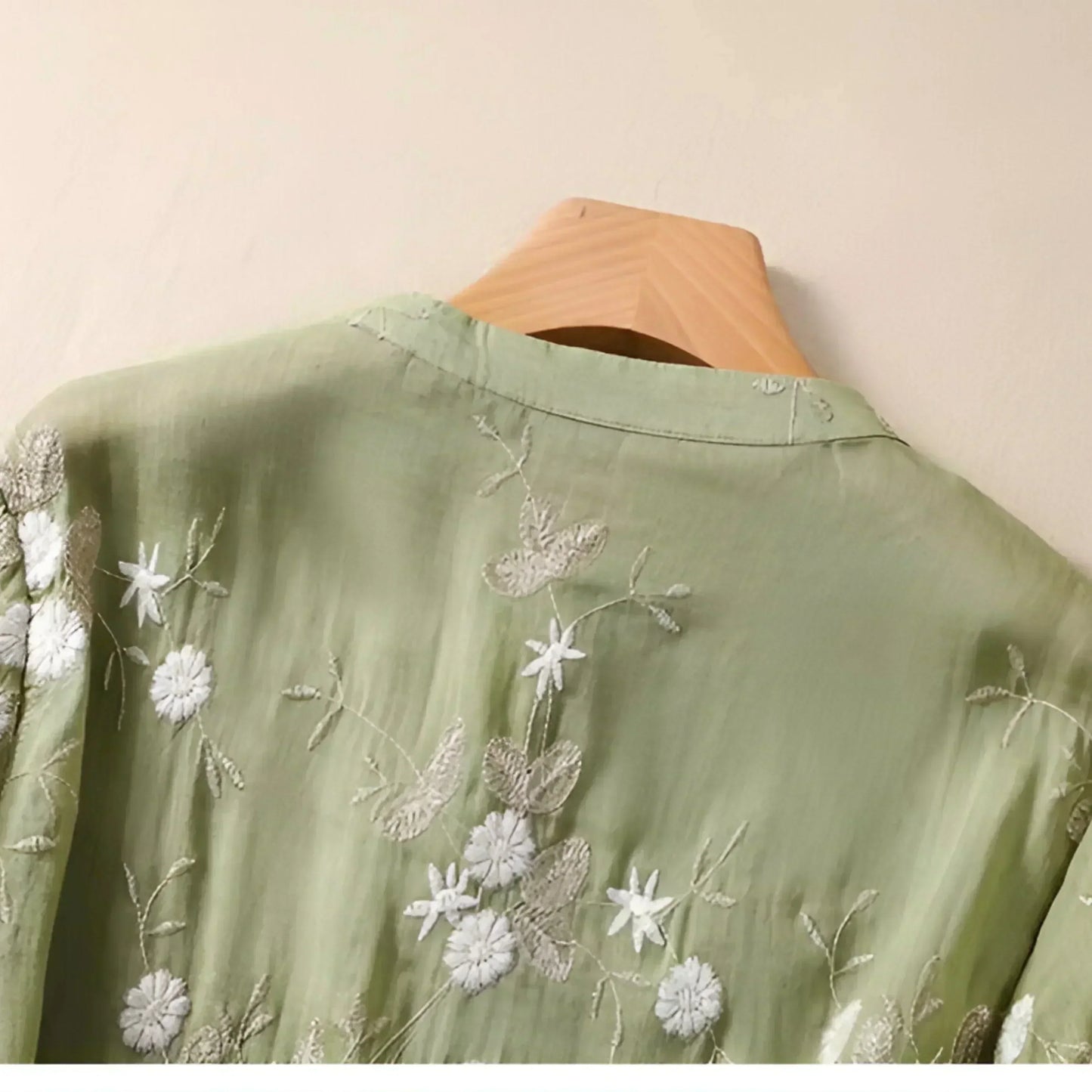 Carmelita – Blusa Transparente Bordada