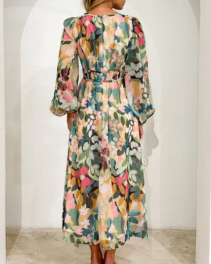 Lote | Vestido Floral Elegante