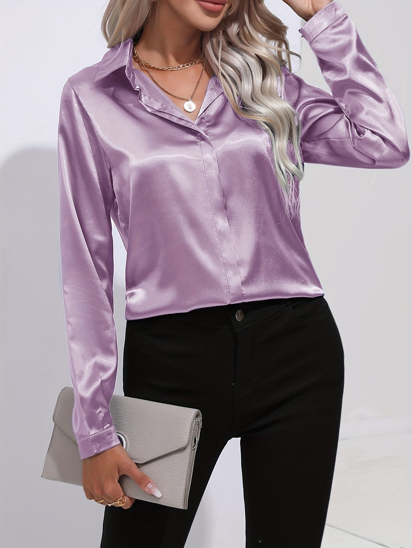 Luna - Blusa de satén con botones