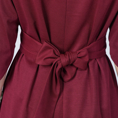 Vestido elegante con mangas abullonadas