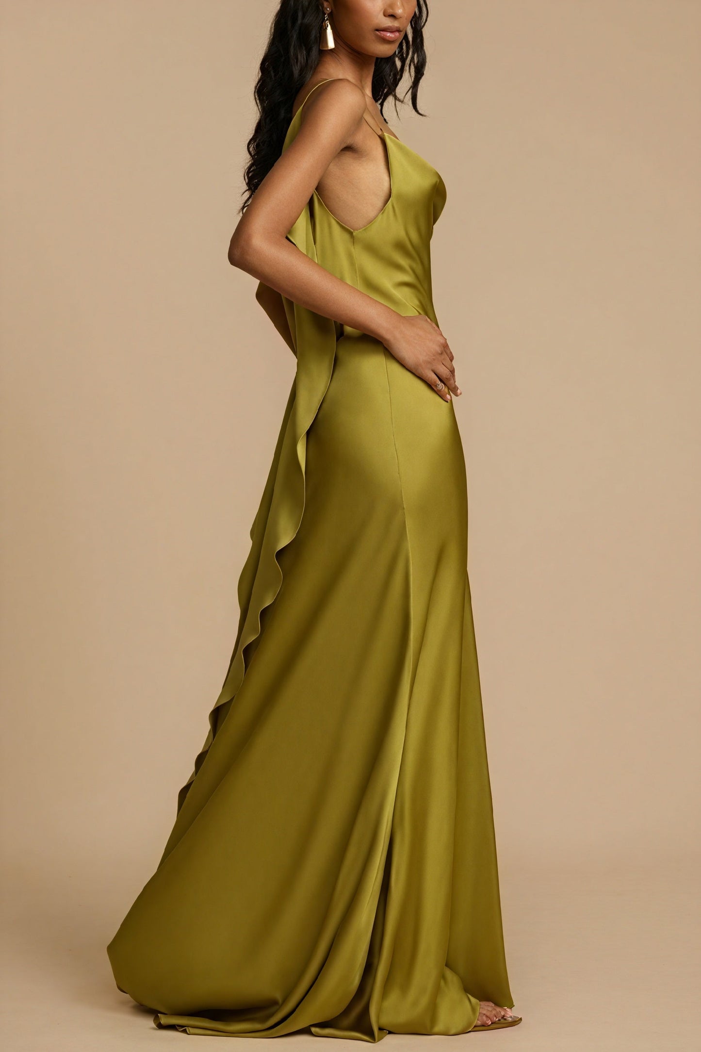 Vestido Largo Deslizante con Abertura