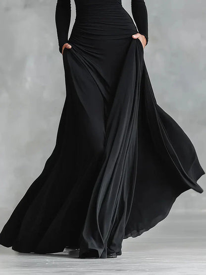 Vestido largo negro moderno de crepé con escote barco plisado