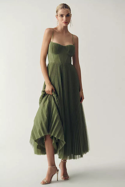 Lina | Vestido Plisado Elegante con Tirantes Finos