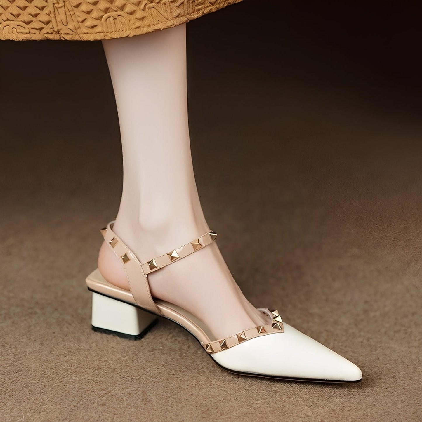 Paula - Elegantes zapatos de tacón con tachuelas puntiagudas para mujer