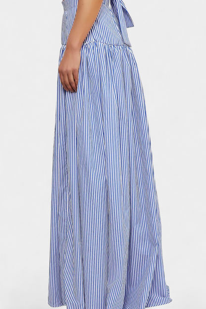 Ippolita Camisa de Cuello Alto a Rayas y Falda de Traje Plisada