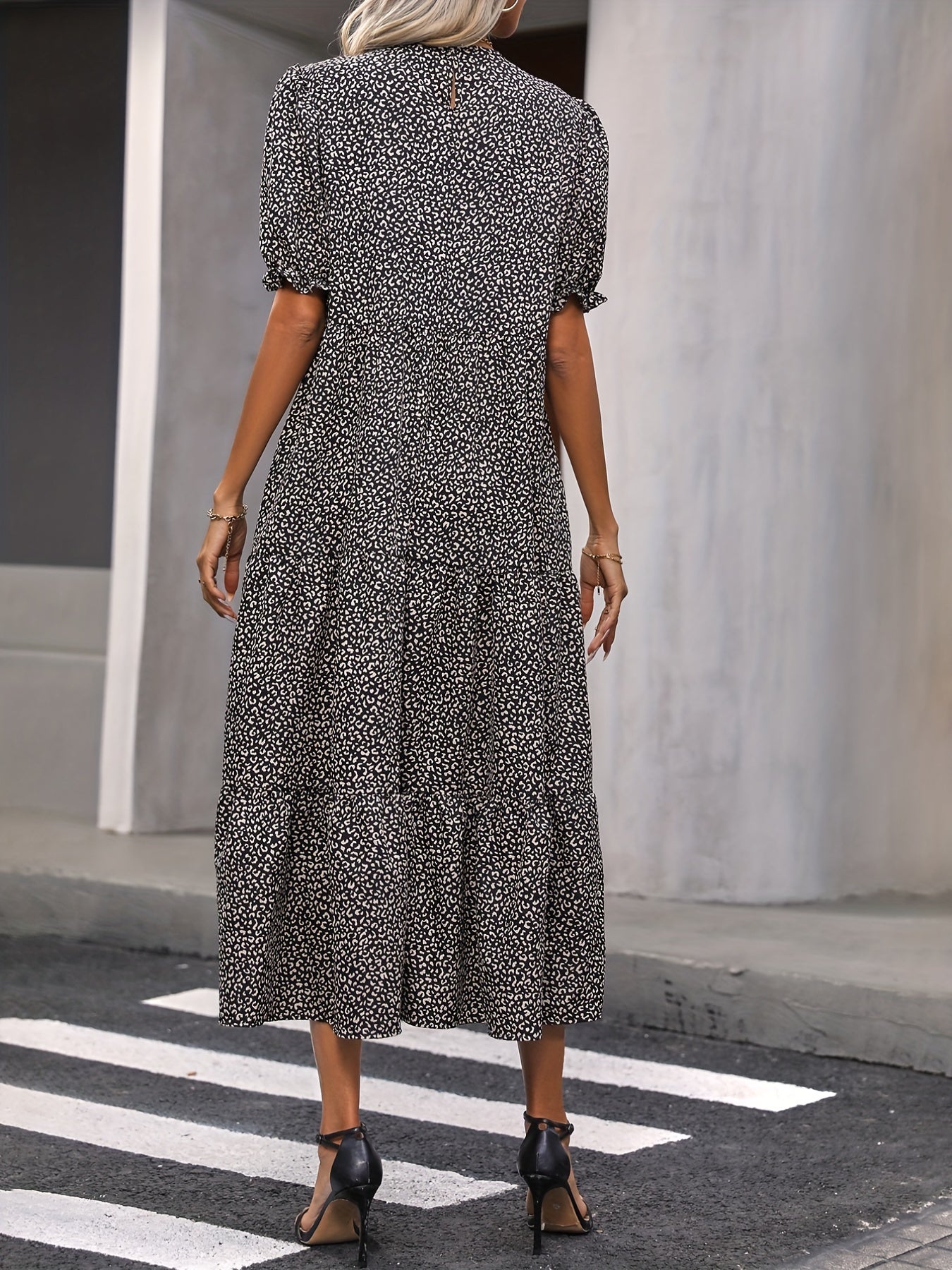 Vestido Largo Mujer - Cuello Redondo con Detalles Fruncidos Elegantes