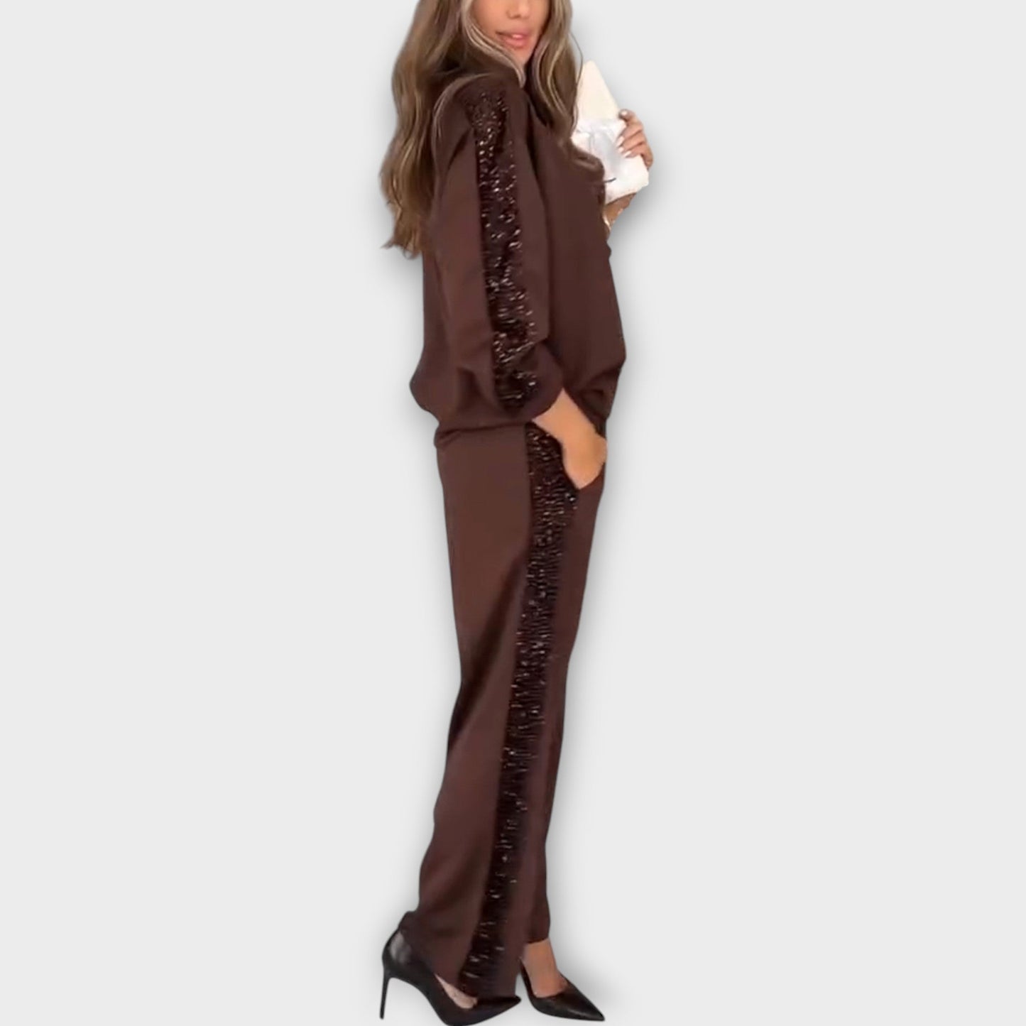 Conjunto Lounge con Bordes de Lentejuelas