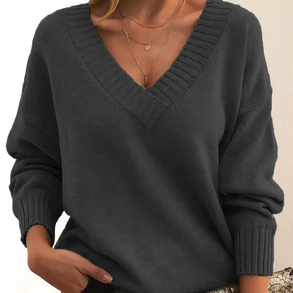 Aria | Suéter Relaxed Fit con Profundo Escote en V Chic