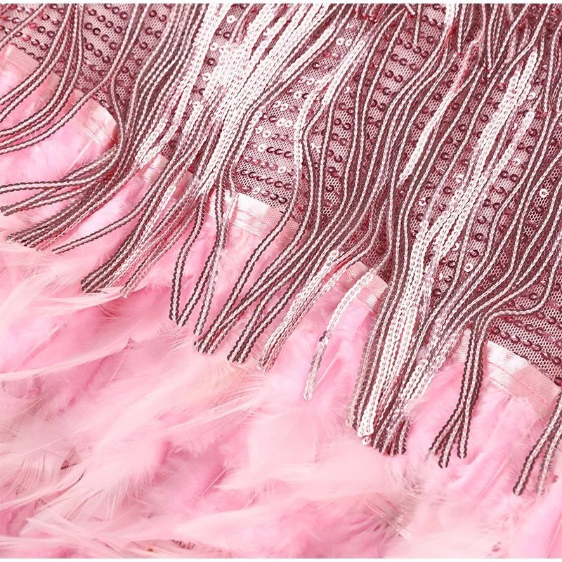 Vestido Mini de Tirantes Espagueti para Mujeres con Detalle de Flecos y Dobladillo de Plumas