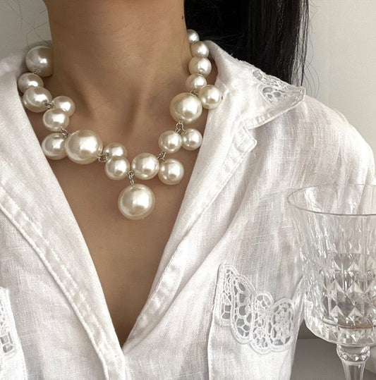 Collar de perlas delicadas