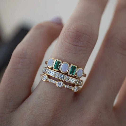 Anillos vintage en ópalo blanco y verde