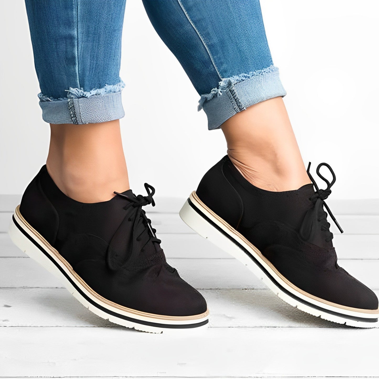 Sloane - Zapatos Oxford con Cordones y Recortes