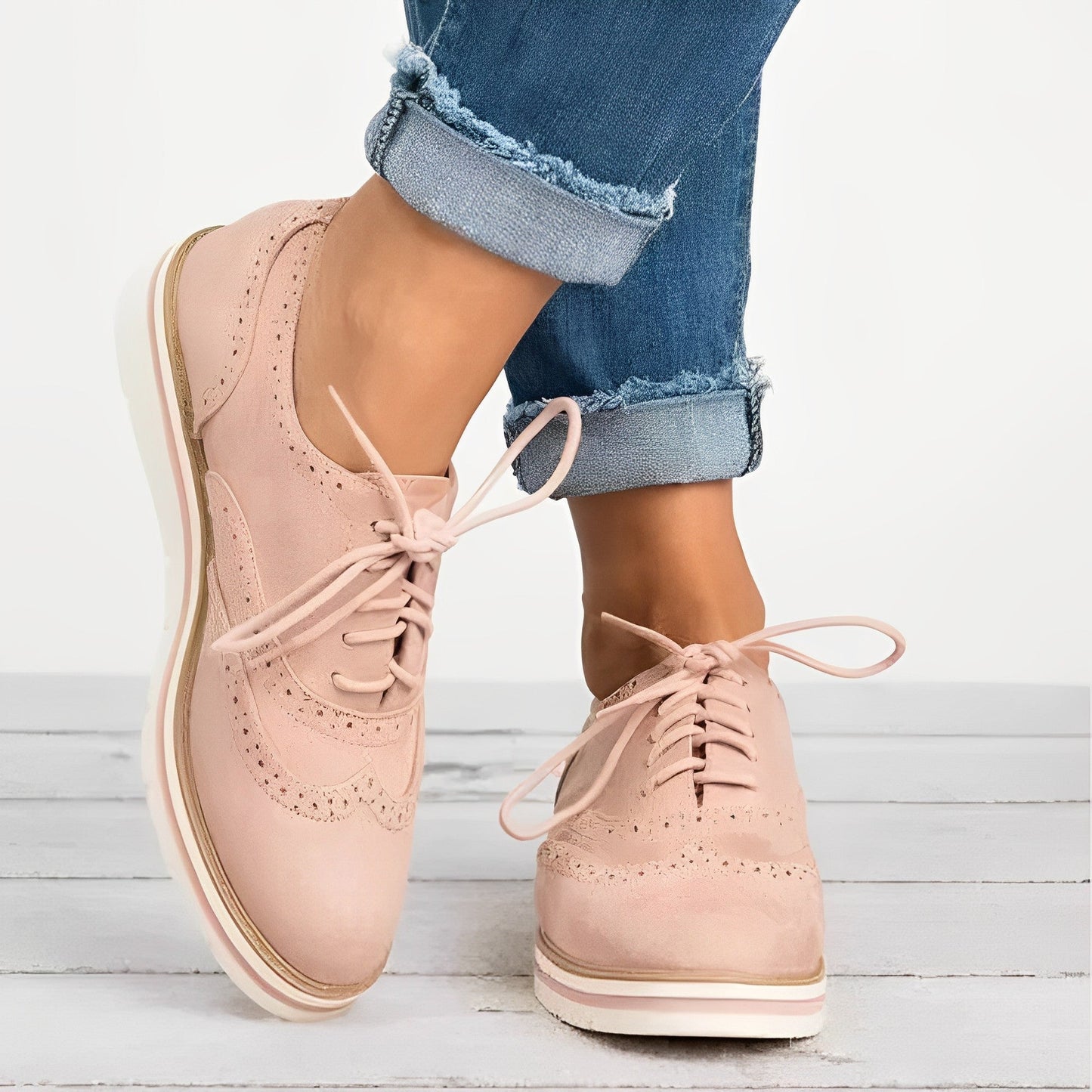 Sloane - Oxford con cordones y grabados