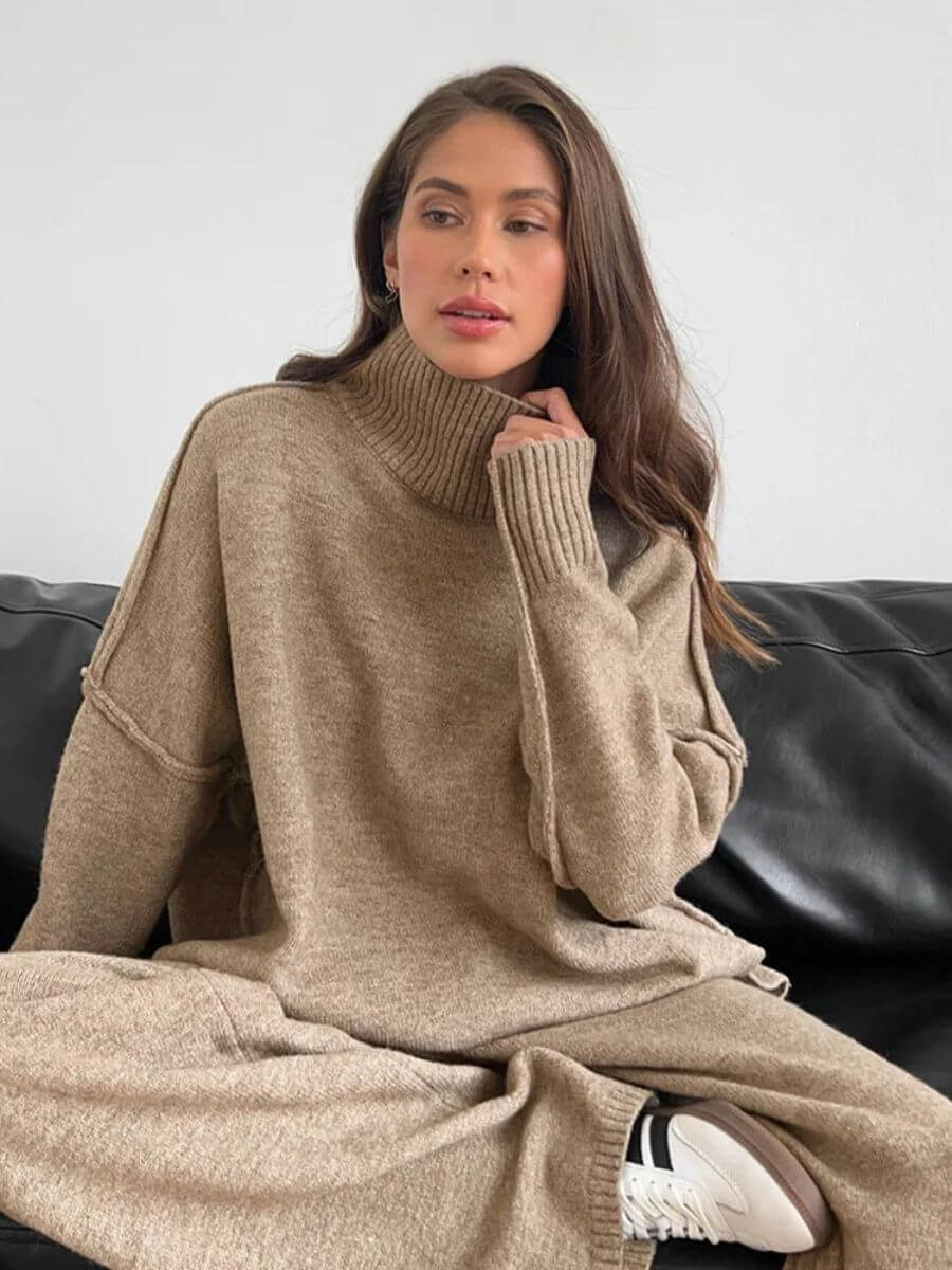 Anne - Conjunto de Punto con Cuello Alto