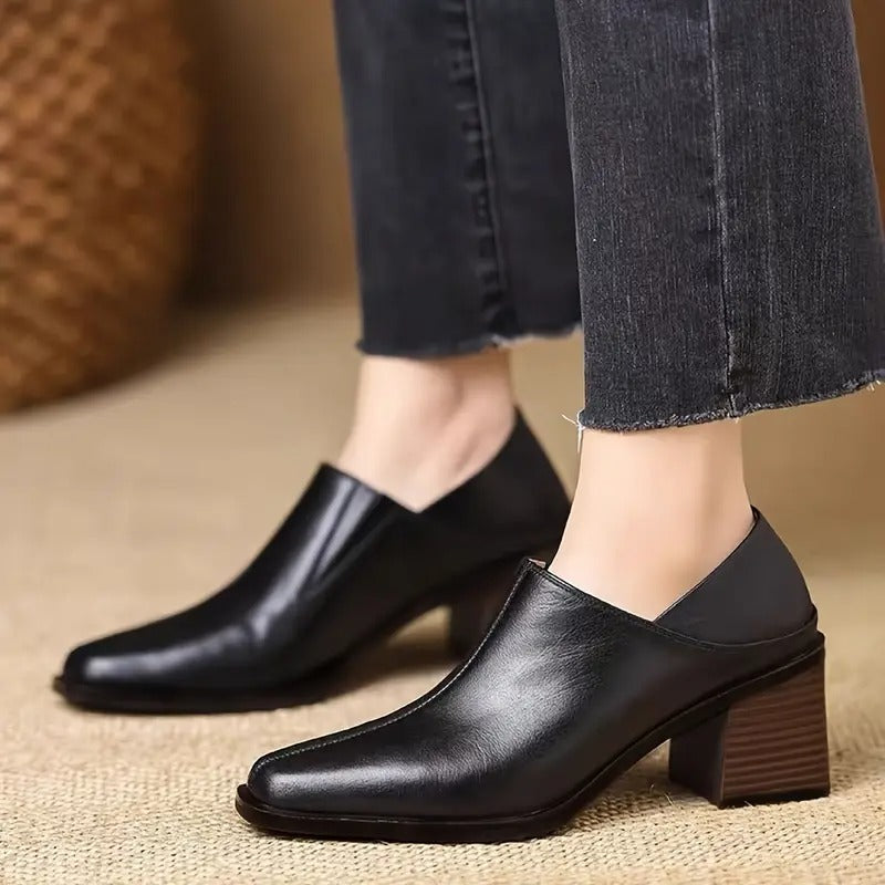 Aniceta - Elegantes Tacones de Cuero
