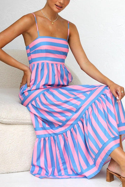 El Vestido Midi Rayado Atemporal