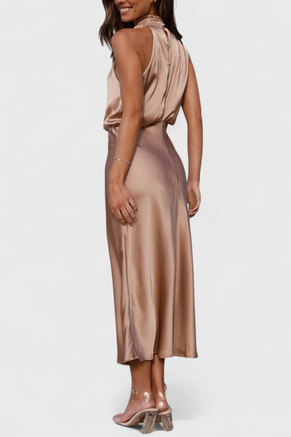 Rina Vestido Elegante de Cuello Halter Drapeado