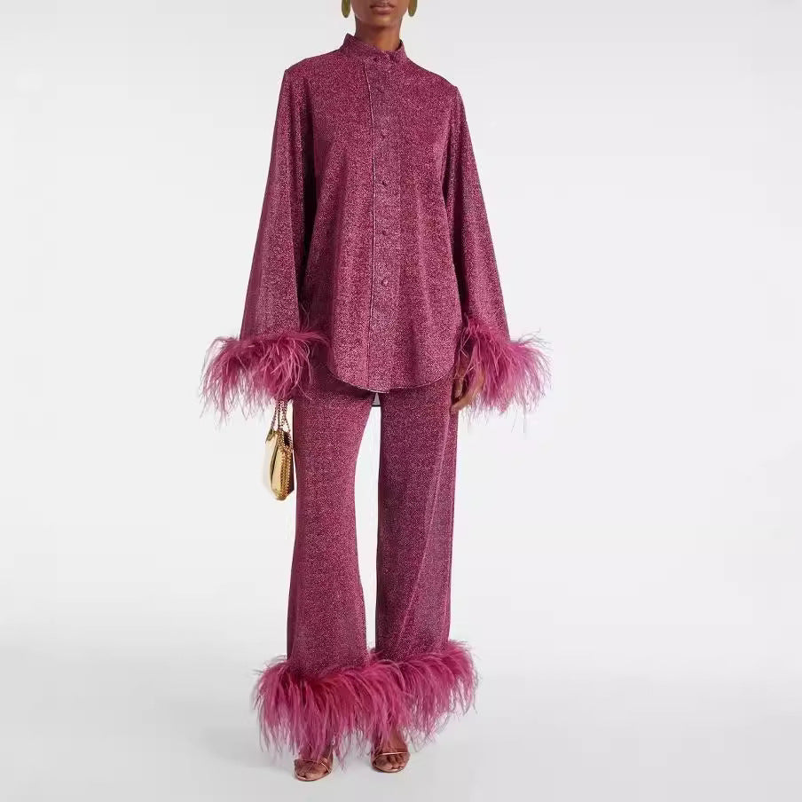Lya - Conjunto de Dos Piezas con Cuello de Plumas