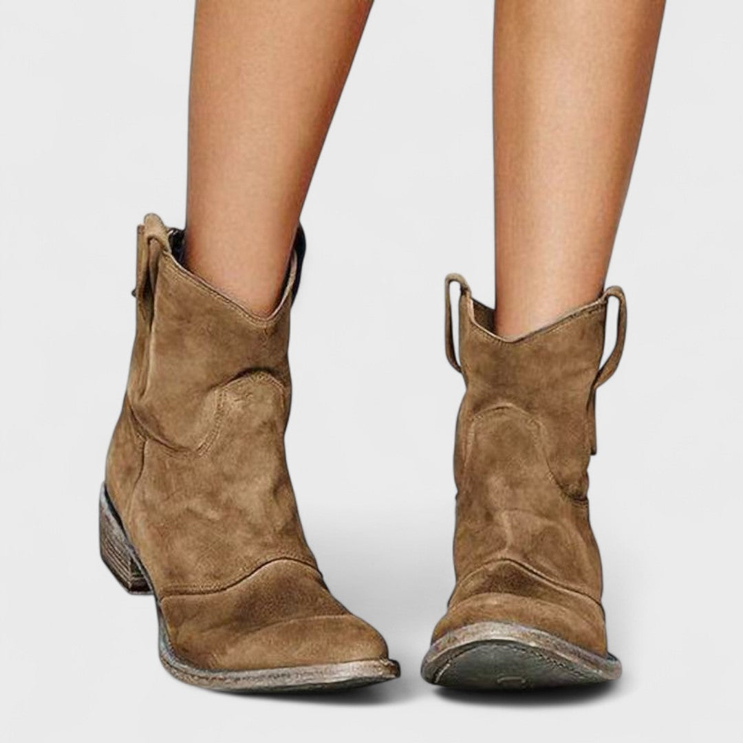 Carlotta - Botines atemporales