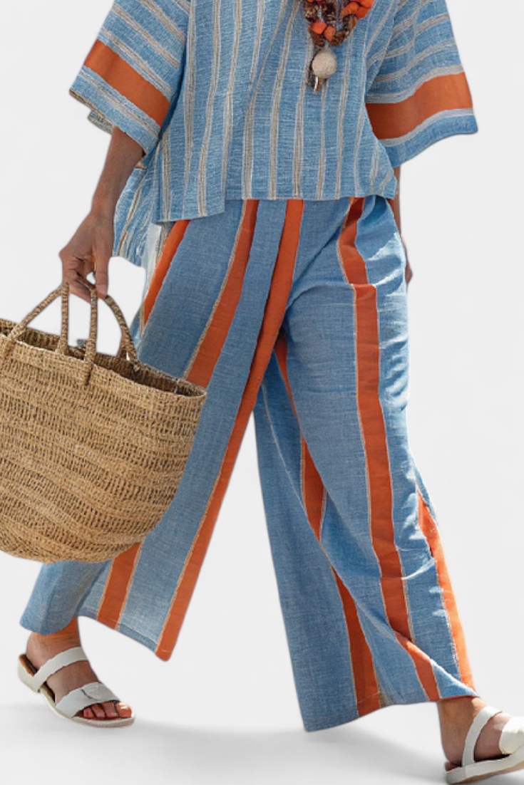 Velmere | Top de Terracota a Rayas Sofisticado y Pantalones de Lino